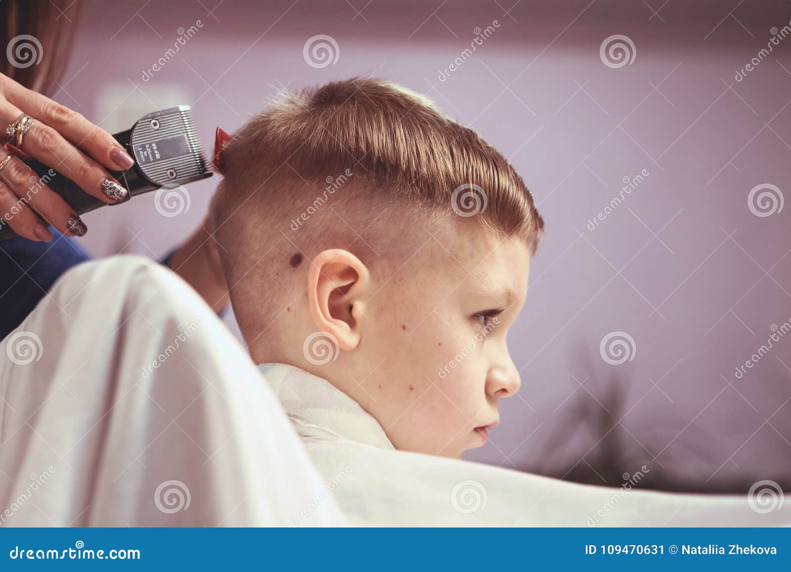 8 Easy & Cute Haircuts for Preschooler Boys-trendfrisurende.com -  Trendfrisurende | Toddler haircuts, Little boy haircuts, Cool kids haircuts
