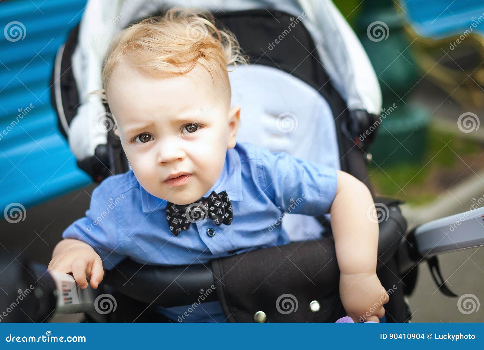 kid in stroller