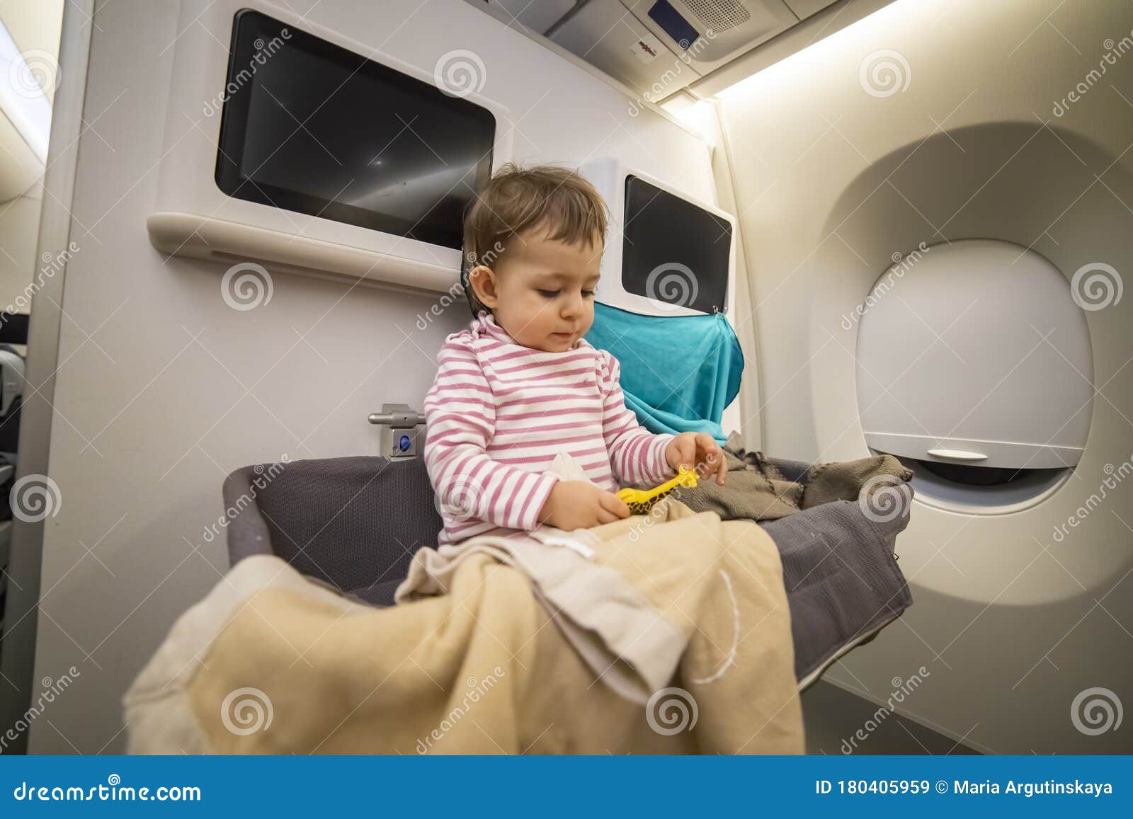 bassinet in aircraft