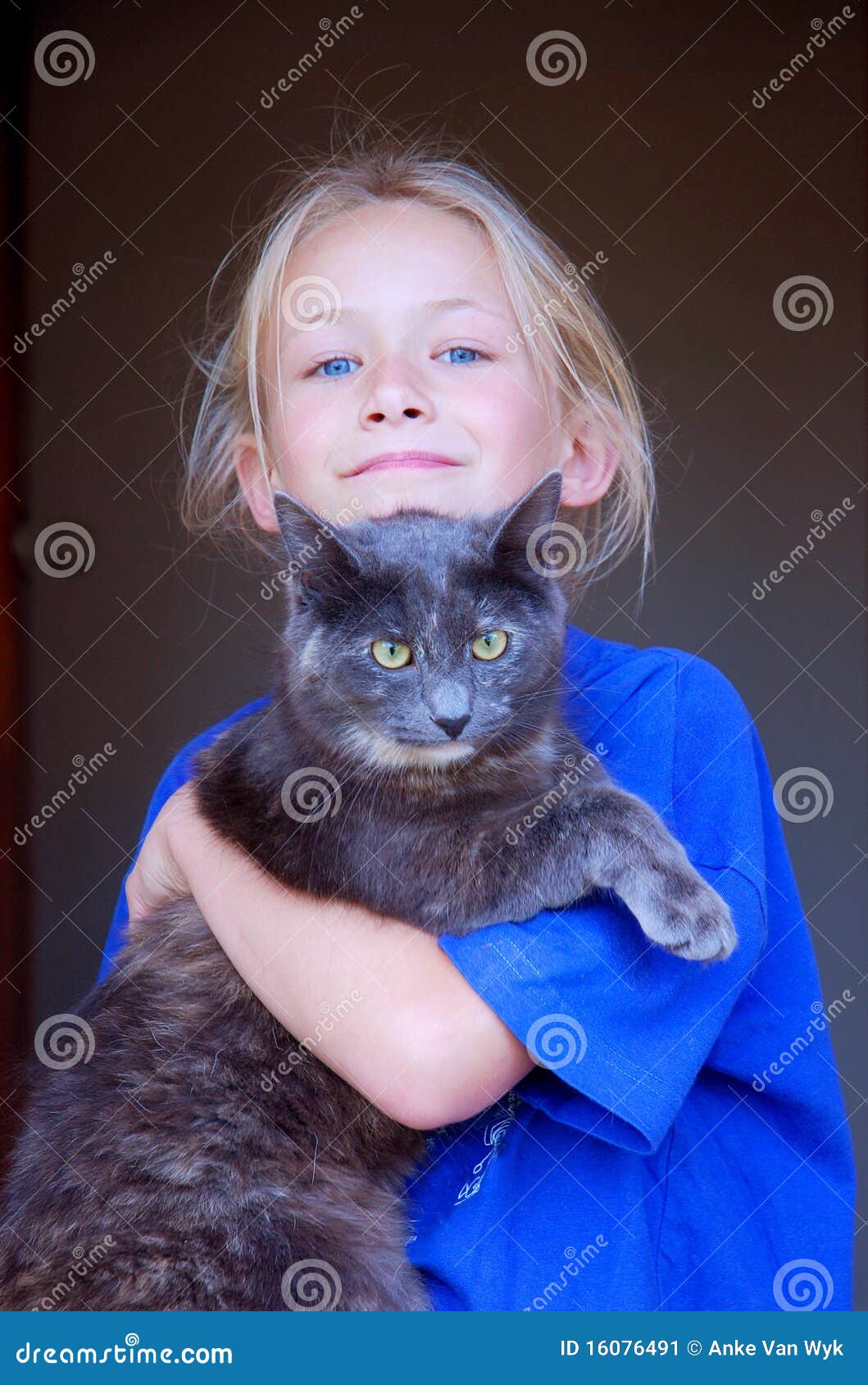 Little Girl With Cat Pet Stock Image Image 16076491