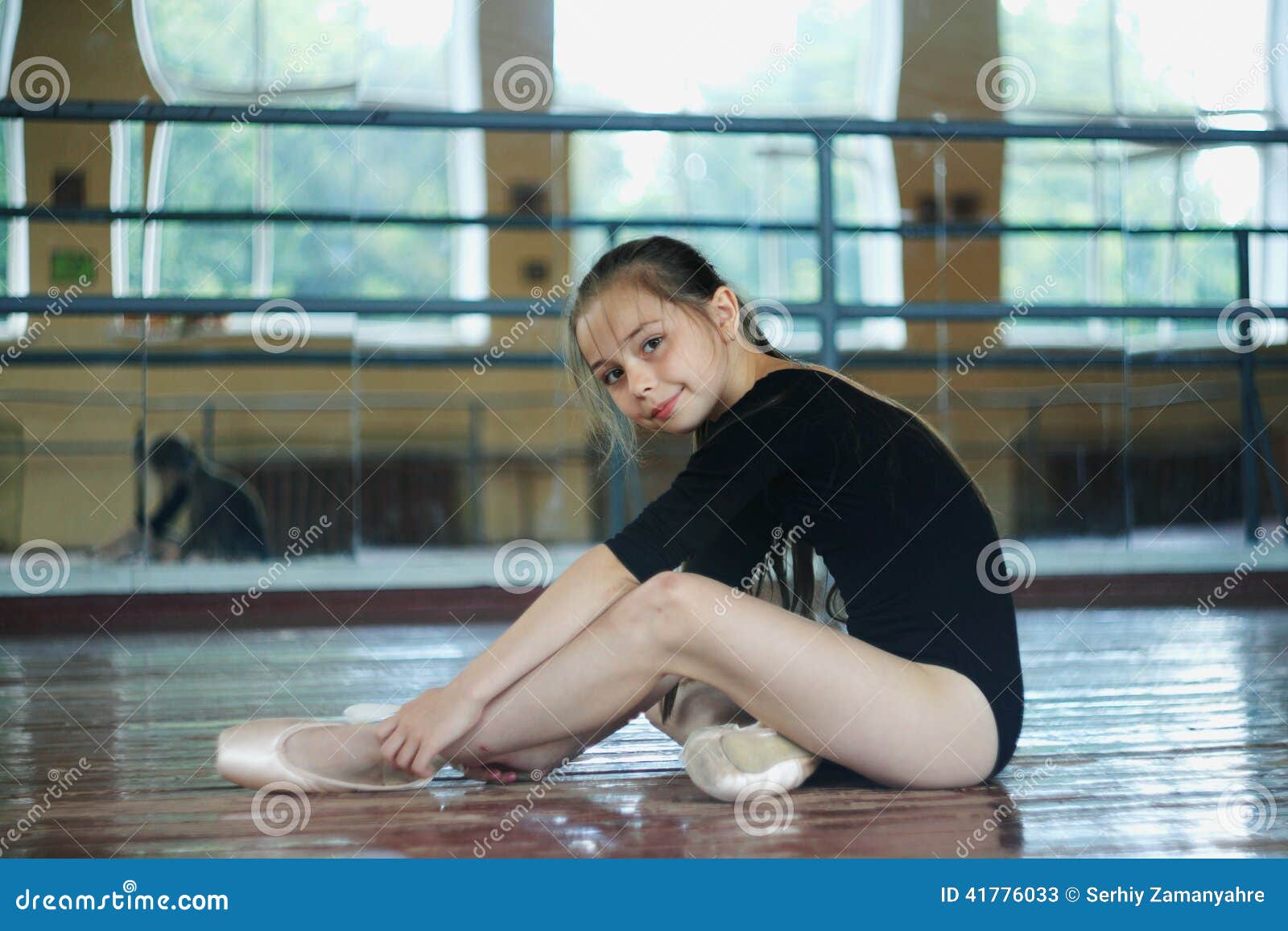 Little Girl in the Dance Class Stock Image Image of looking, elegance 41776033