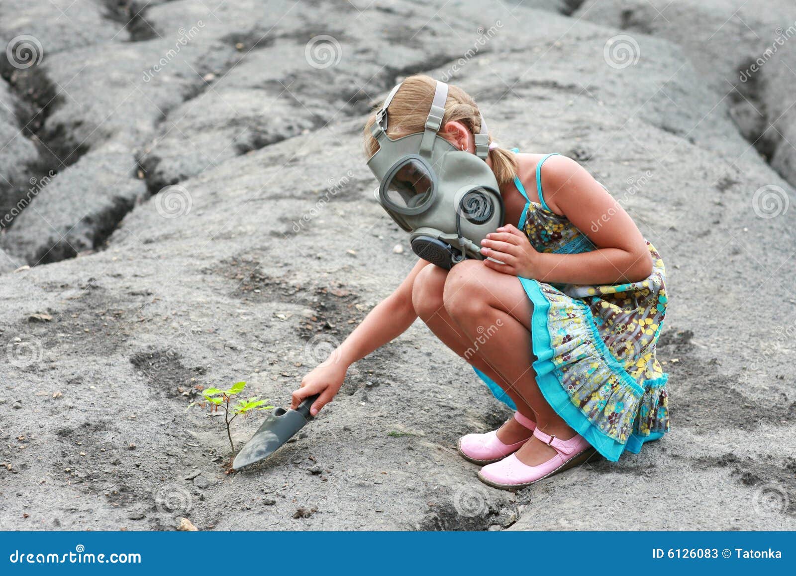 Little girl with gas mask stock image. Image of mask, caucasian 6126083