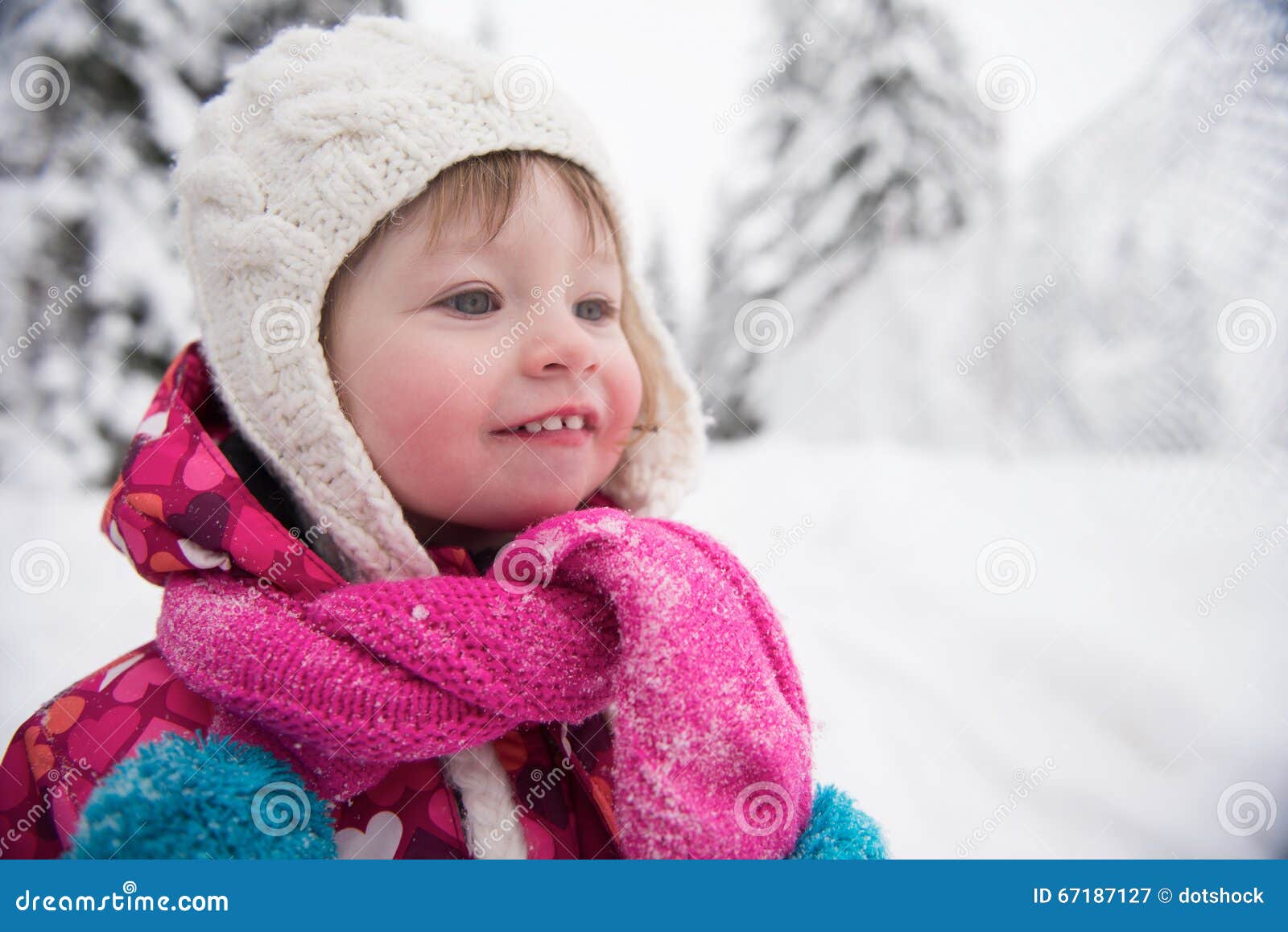Little Girl Have Fun At Snowy Winter Day Stock Image Image Of Fashion