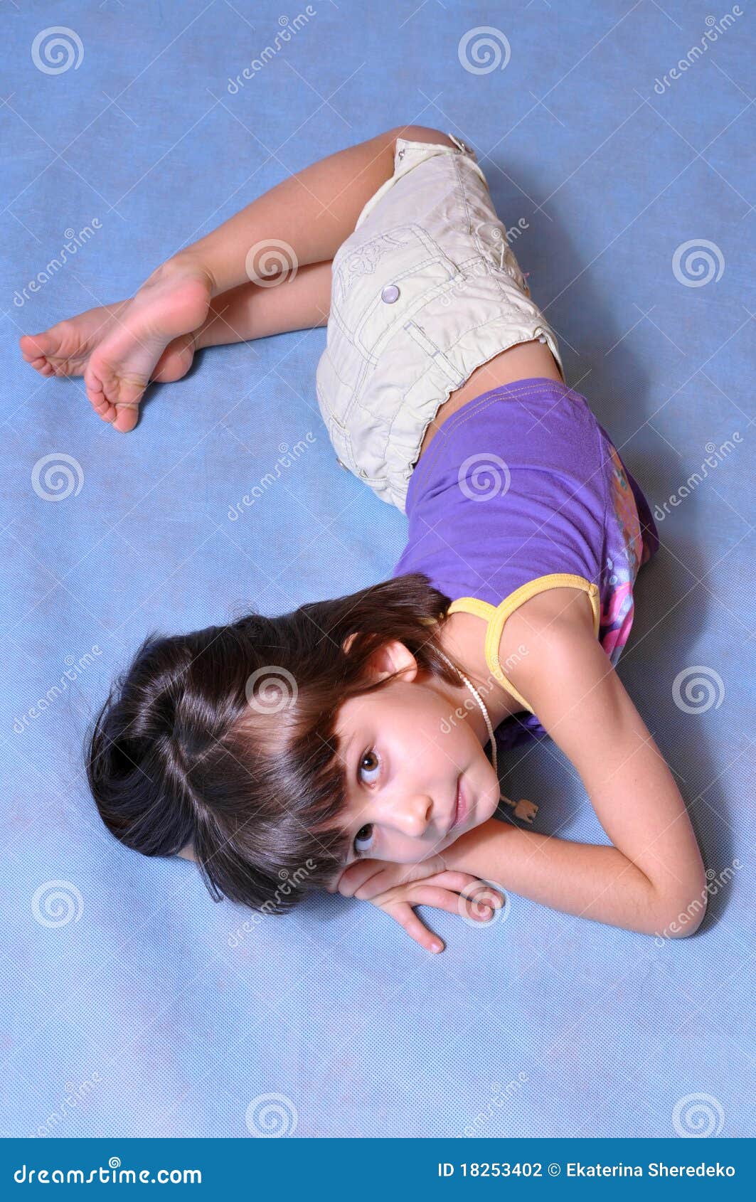 little girl posing in studio