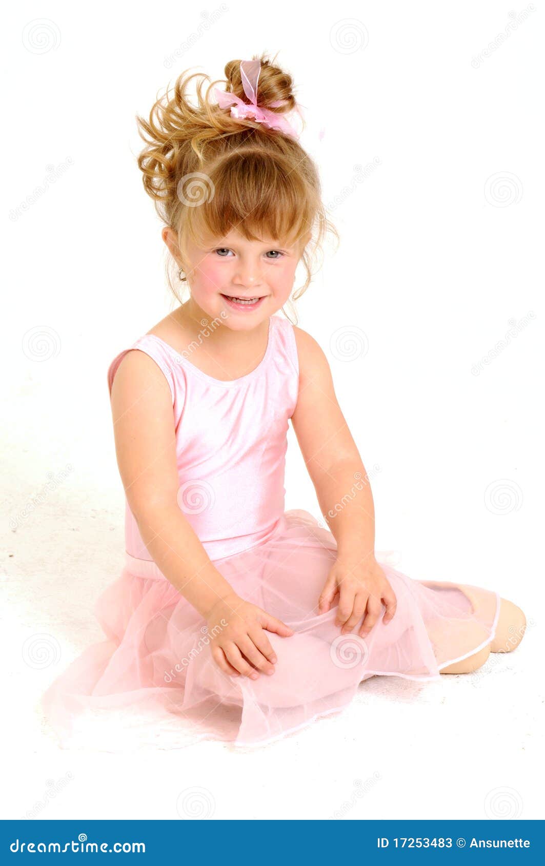 1,645 Little Girl Sitting Ballet Stock Photos - Free & Royalty-Free Stock  Photos from Dreamstime