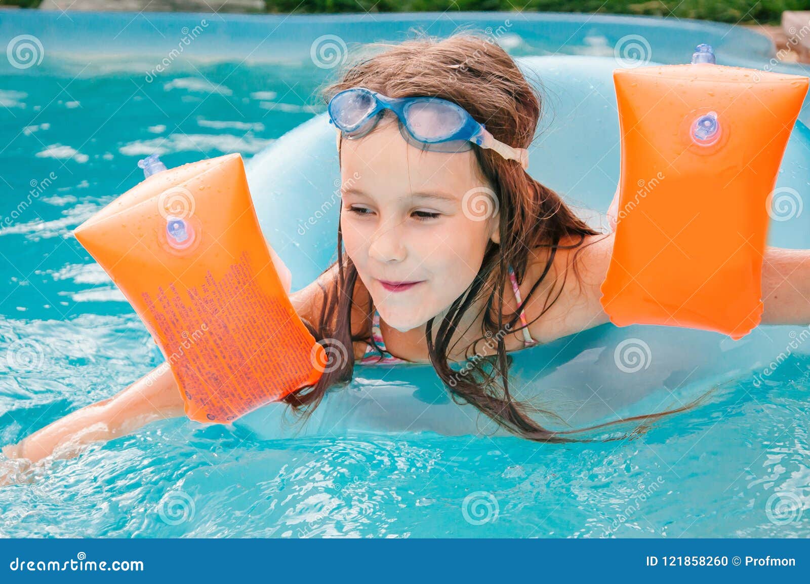 Pretty Little Girl In Swimming Stock Images - Image 