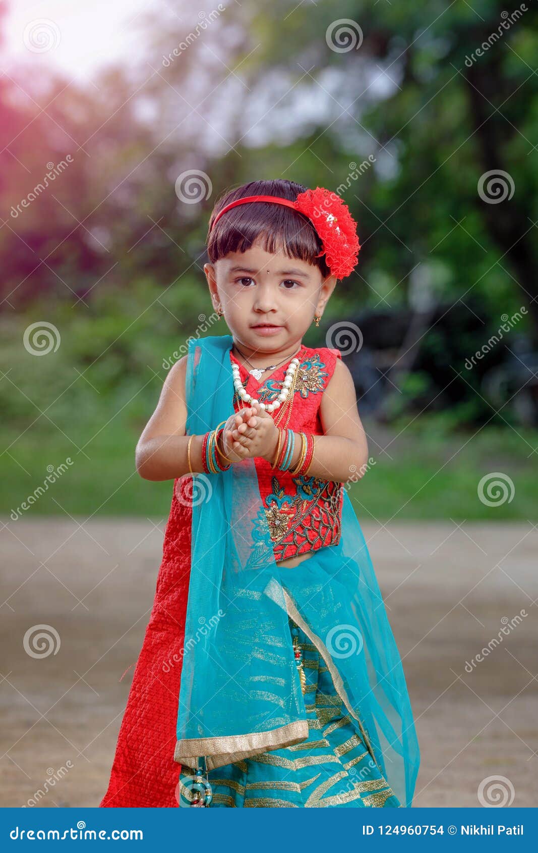 Little Indian Girl Child with Lord Ganesha and Praying , Indian Ganesh ...