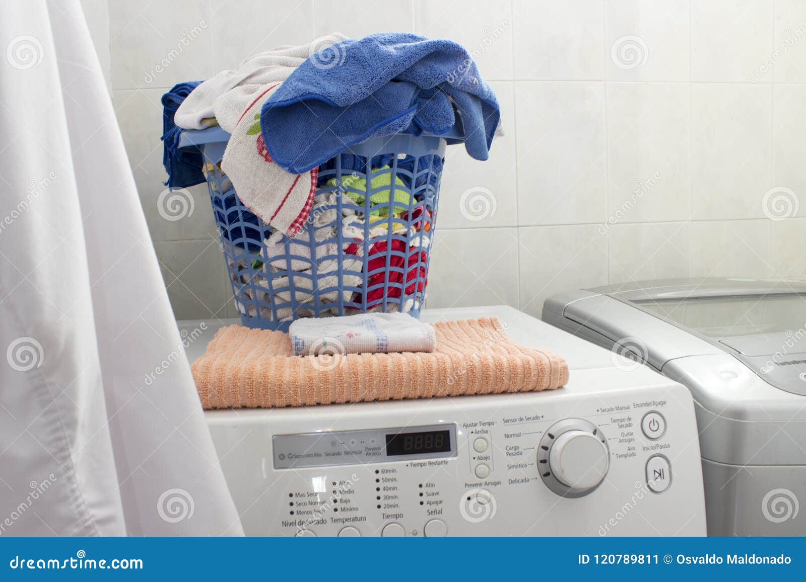 Whirlpool washer hi-res stock photography and images - Alamy