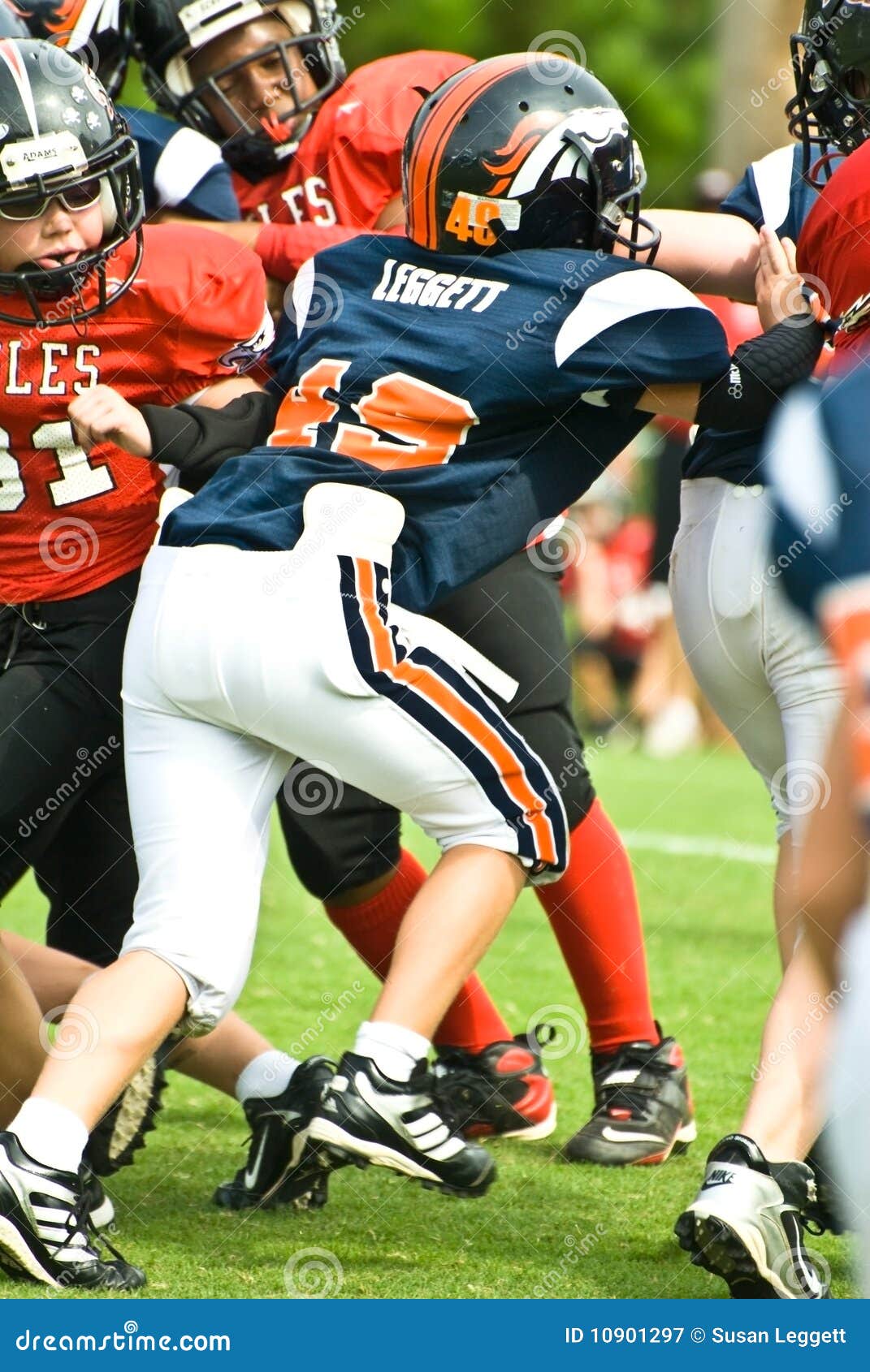 Little League Football editorial photography. Image of league 10901297