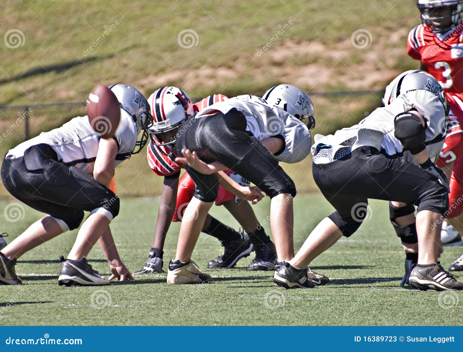 Little League Football editorial stock photo. Image of kids 16389723