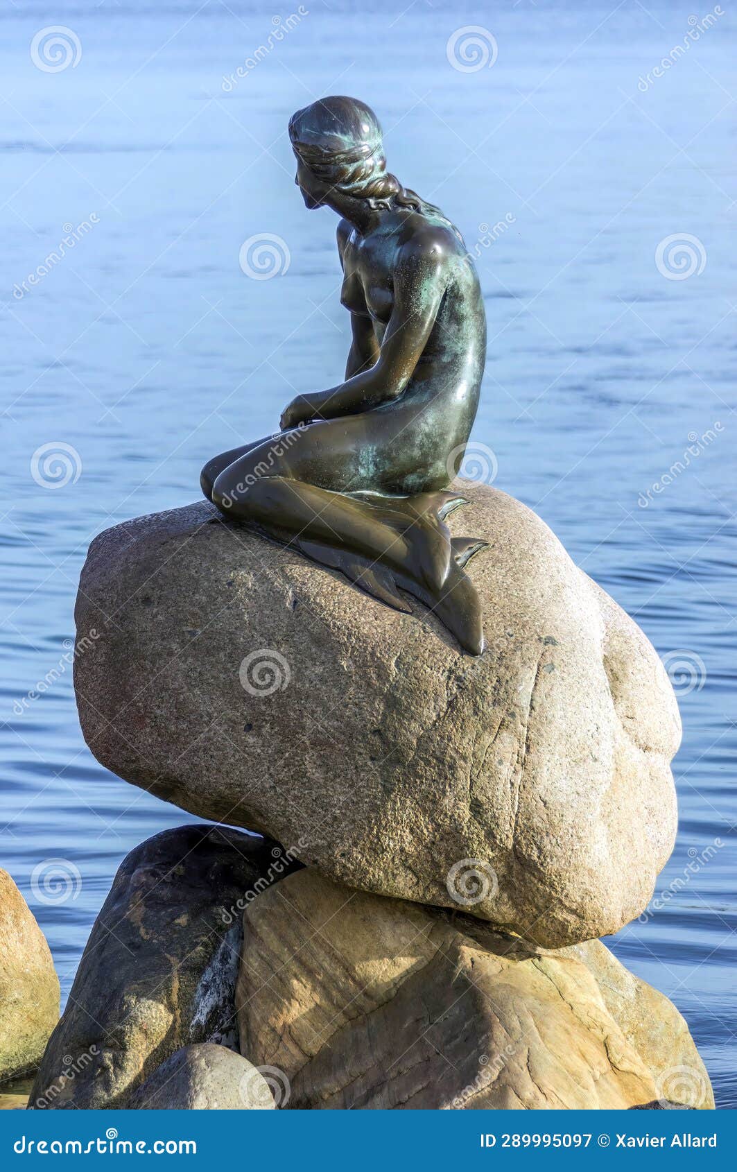 The Little Mermaid Statue in Copenhagen, Denmark Editorial Photography ...