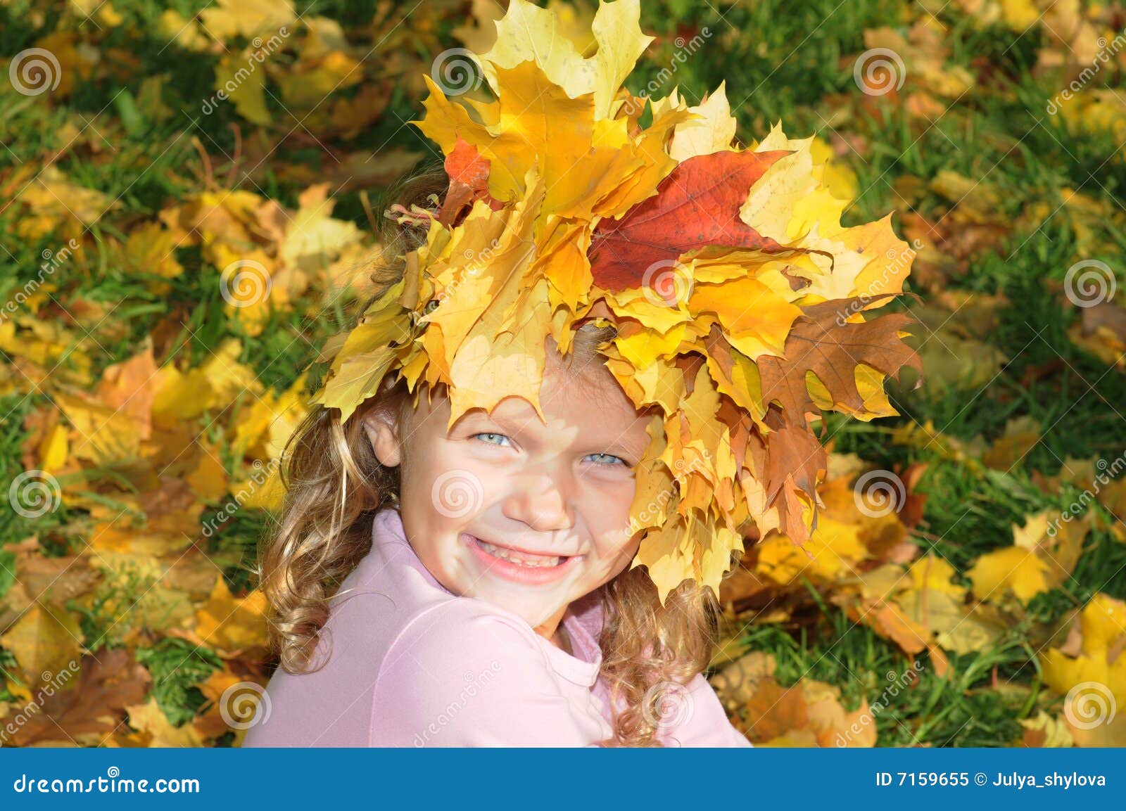 Little miss Autumn stock image. Image of preschooler, autumn - 7159655