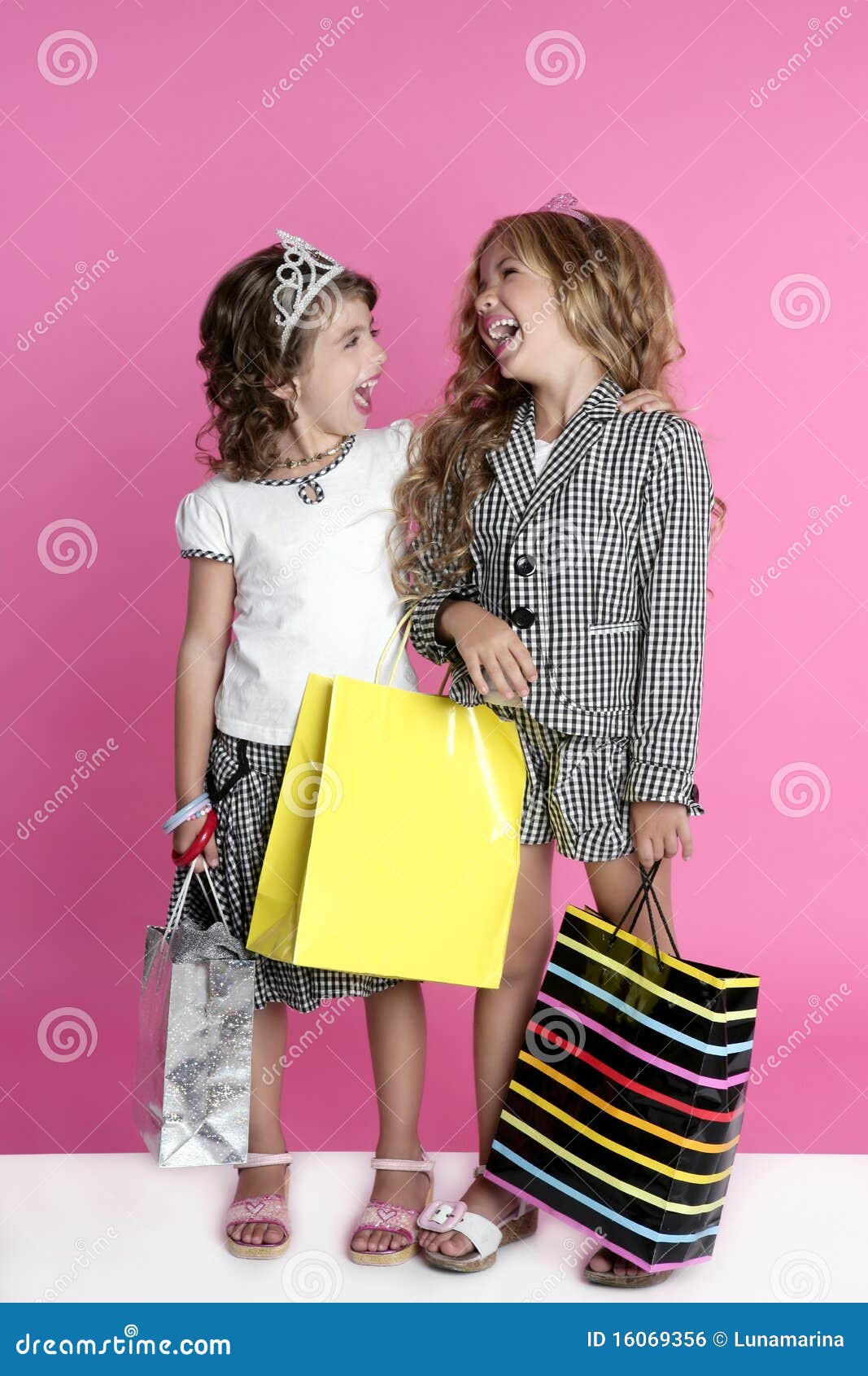 little shopper humor shopaholic girls