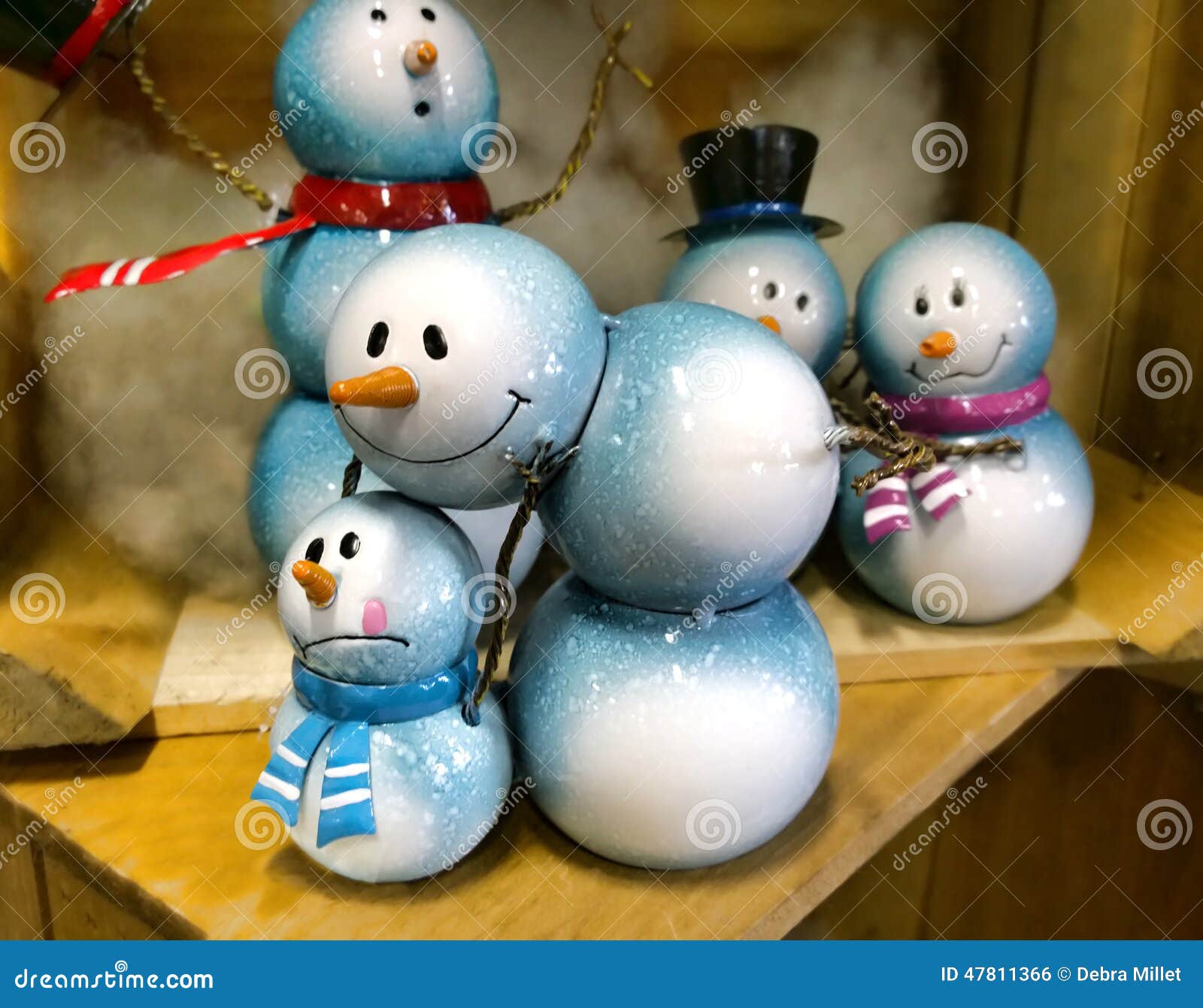 Little snowmen figurines stock photo. Image of wood, figures 47811366