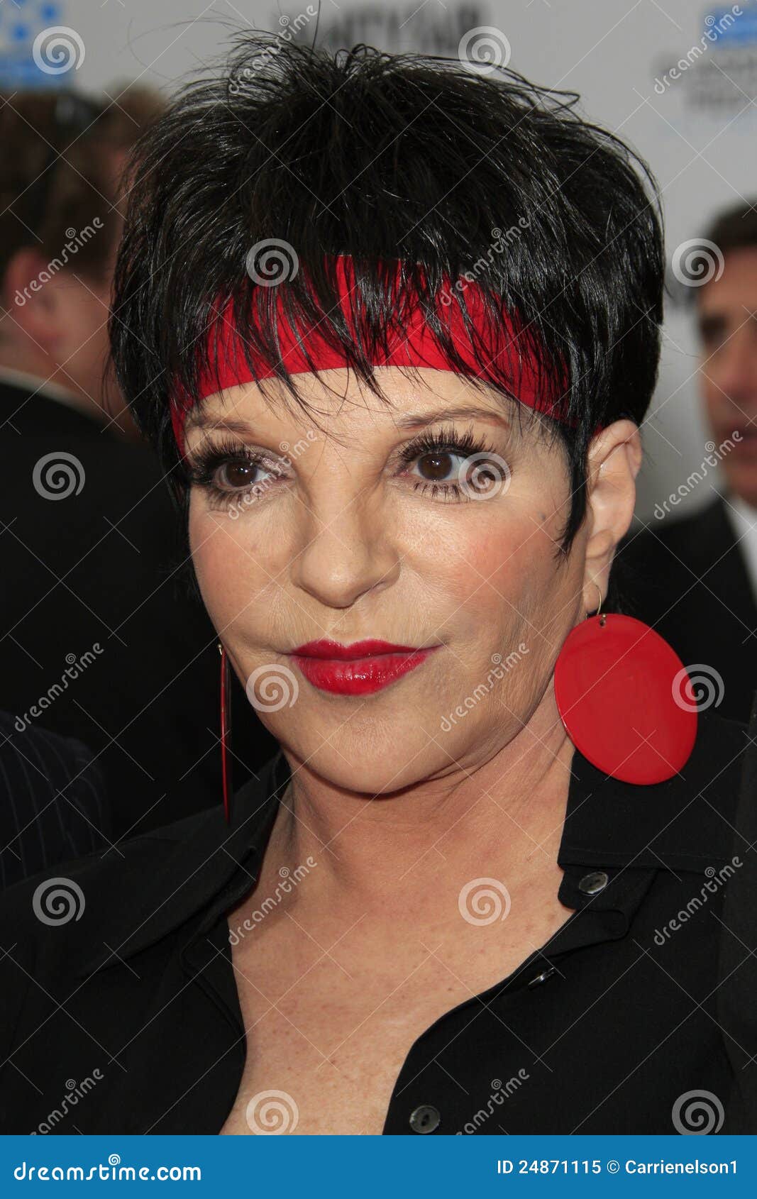 Liza Minnelli editorial image. Image of arrives, cabaret - 24871115