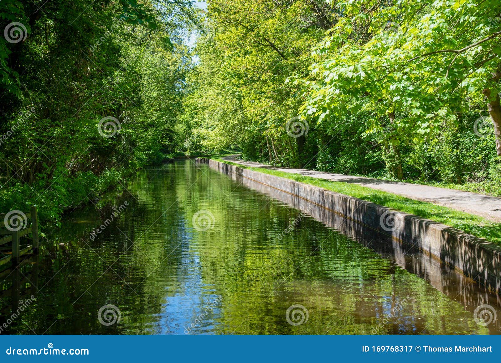 llangollen canal scenery
