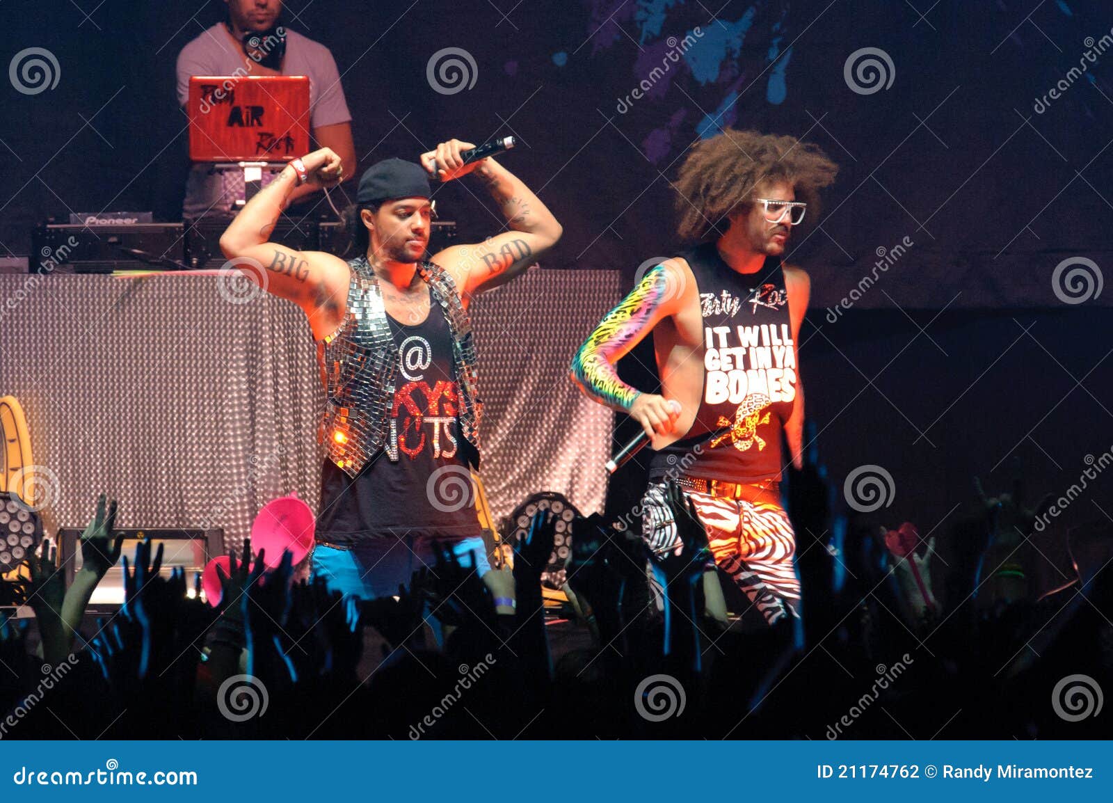 LMFAO editorial photography. Image of performers, party - 21174762