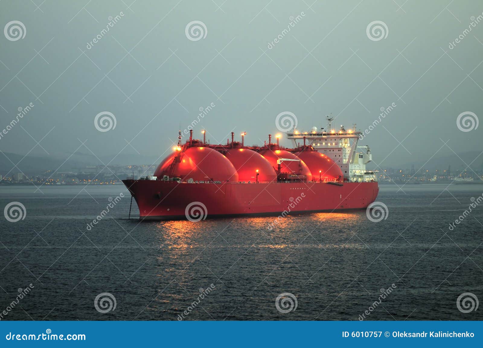 lng ship for natural gas