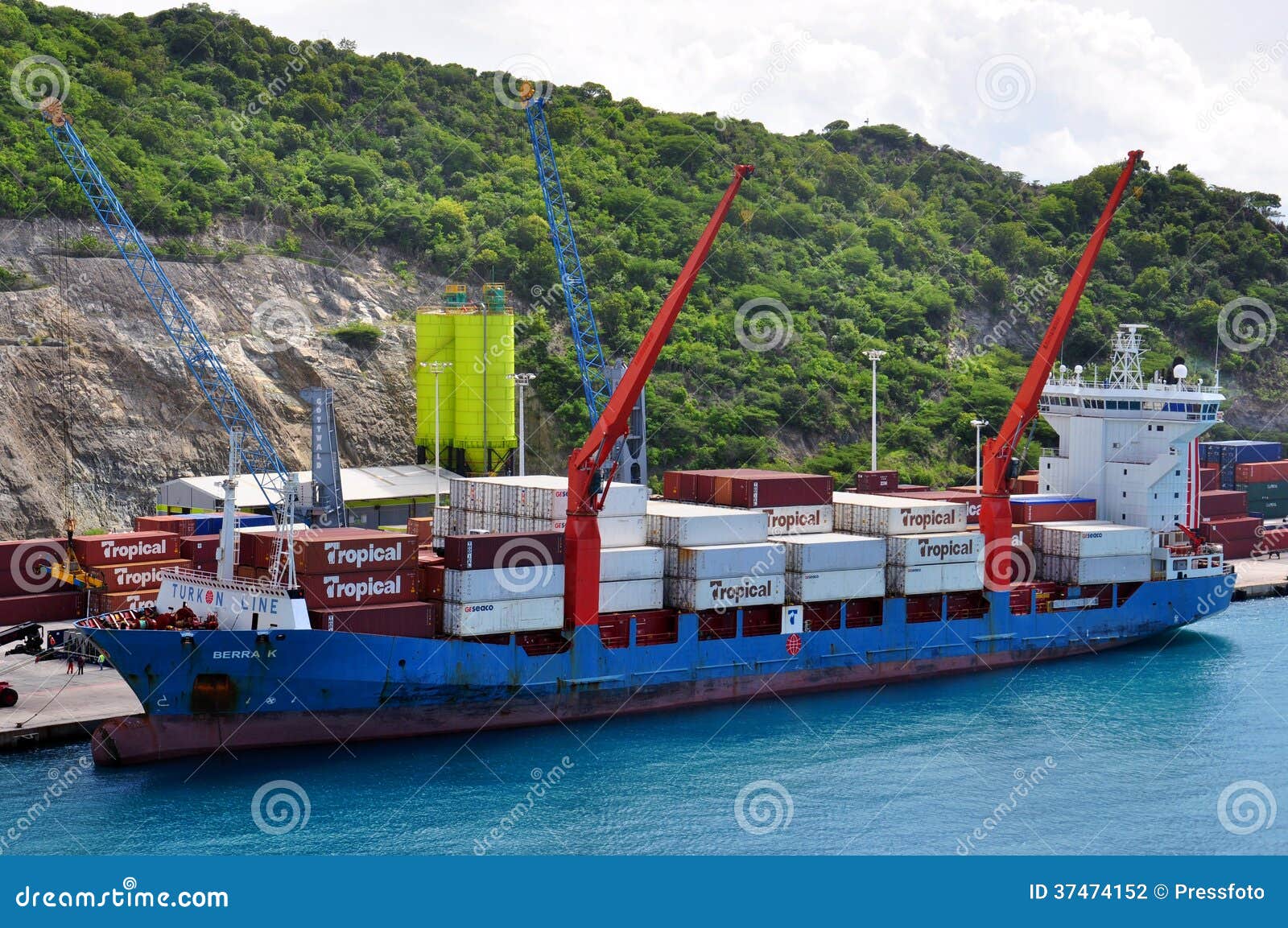 Loaded cargo ship editorial photography. Image of deliver 37474152