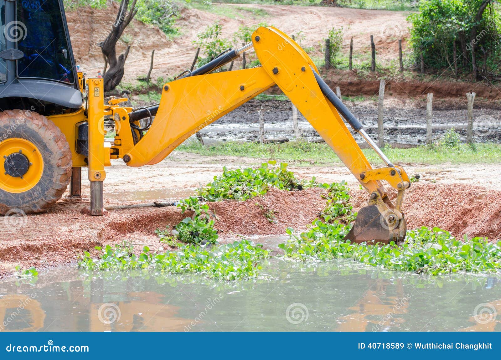 loader backhoes working