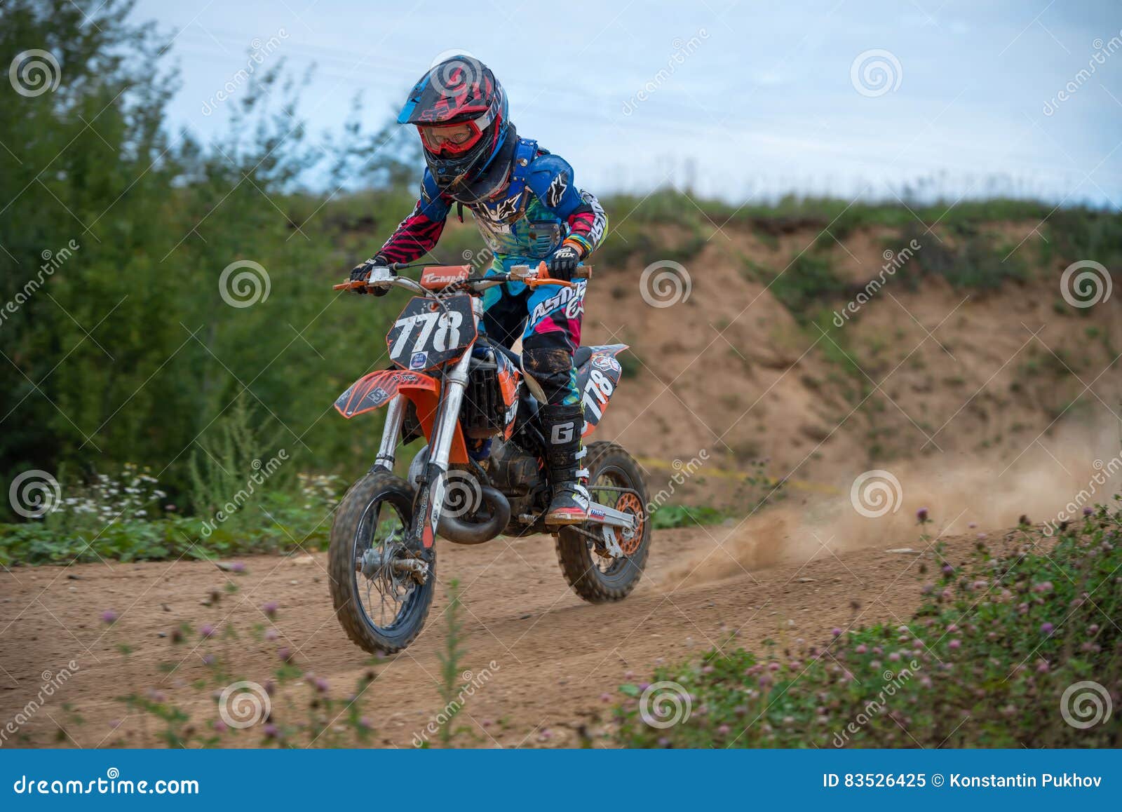 Compter en images... MOTO - Page 17 Lobashev-egor-obninsk-moscow-russia-september-class-country-kidz-stage-xsr-moto-ru-cross-country-moscow-park-83526425