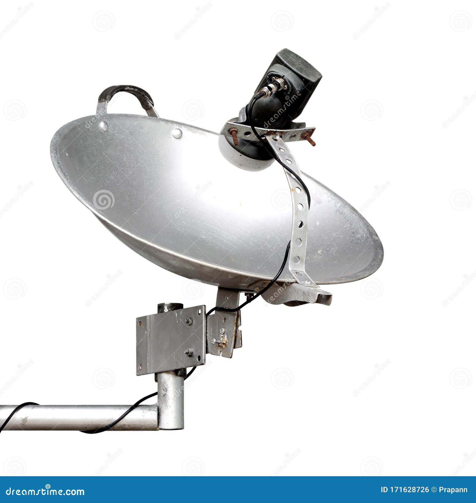 Diy Local Satellite Dish Made From Pan Stock Photo Image Of Internet Receiver 171628726
