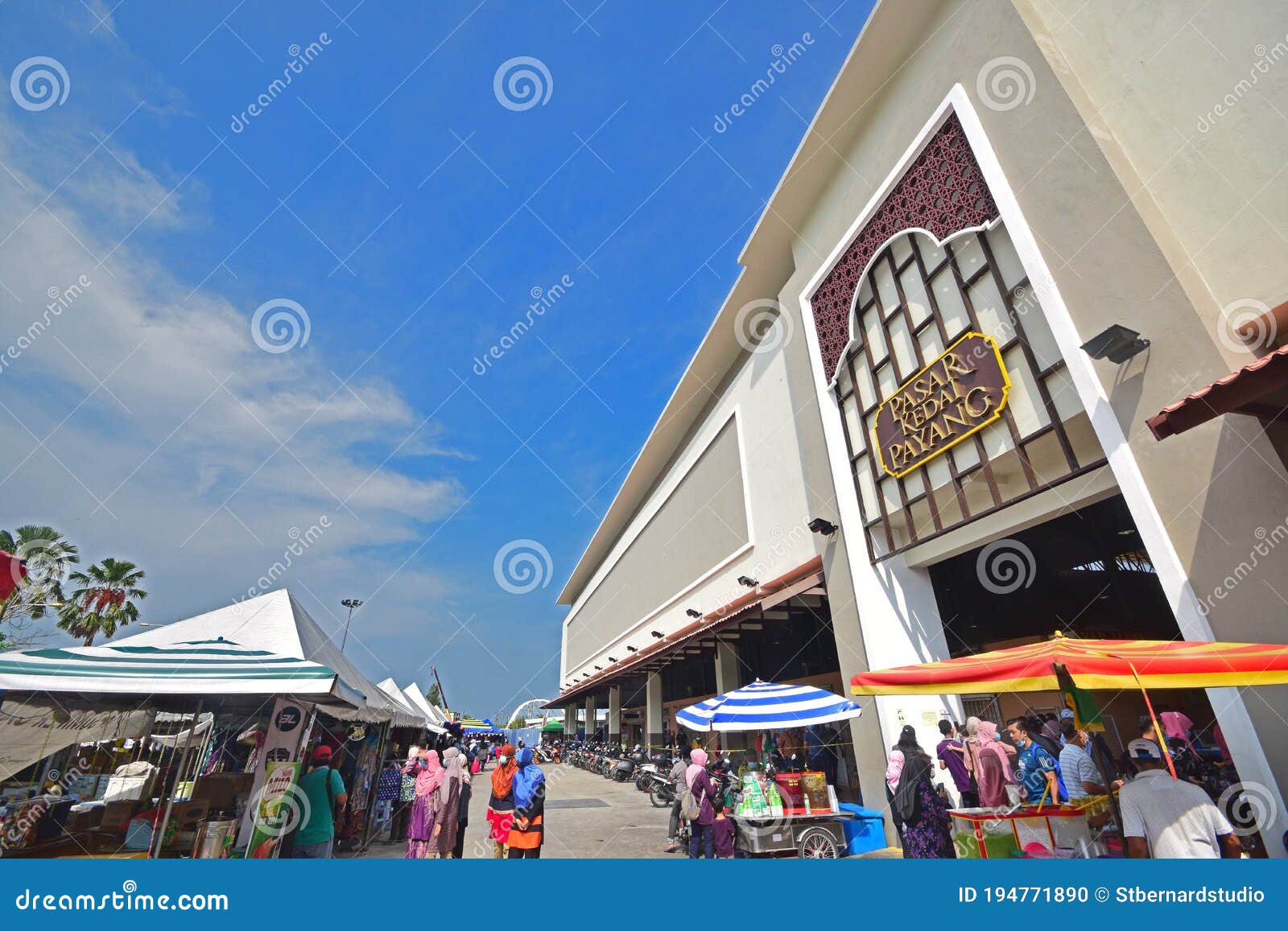 Central Market Pasar Kedai Payang For Traditional Local ...
