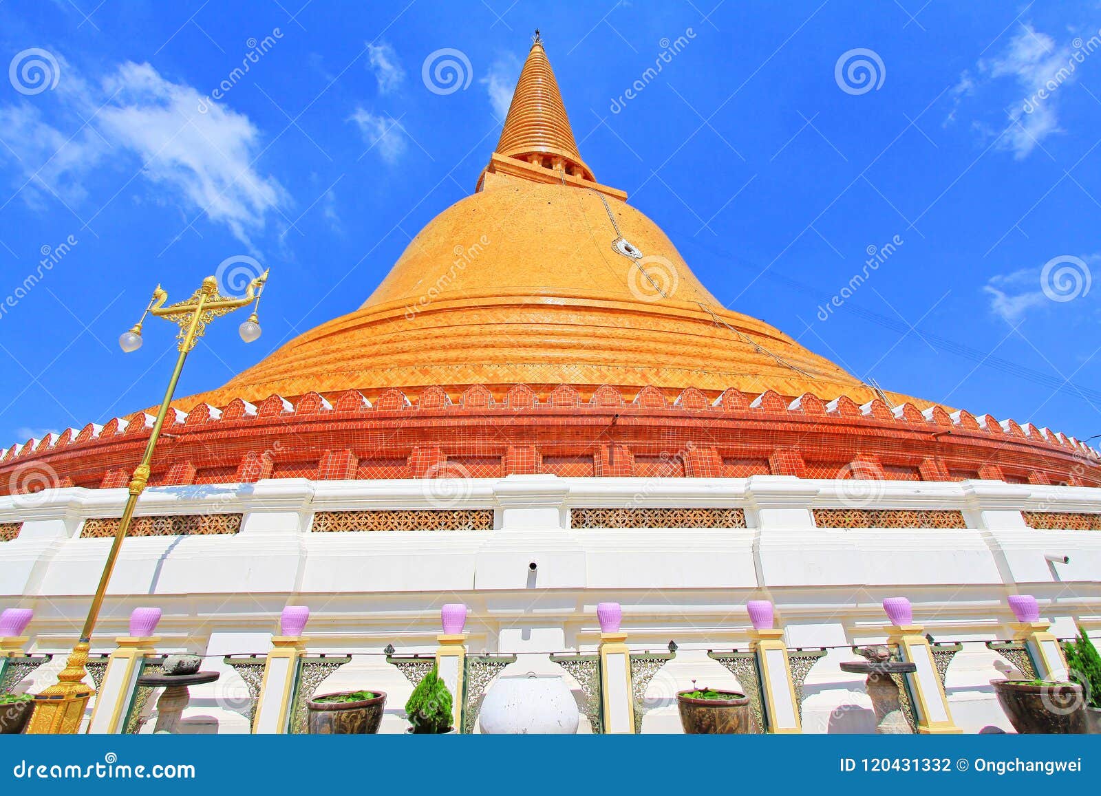 Phra Pathom Chedi Nakhon Pathom Thailand Stock Photo Image Of Landmarks Nakhon