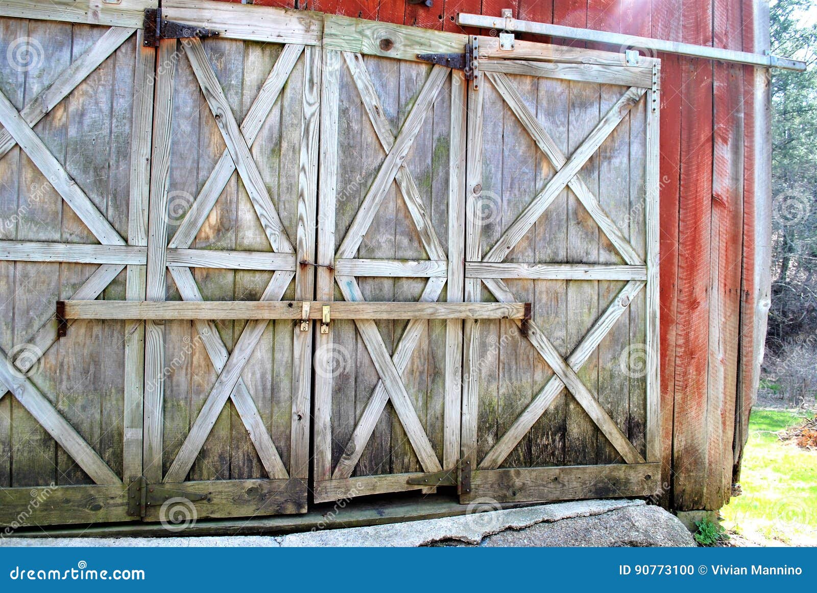 Locked barn doors stock photo. Image of build, barns 90773100
