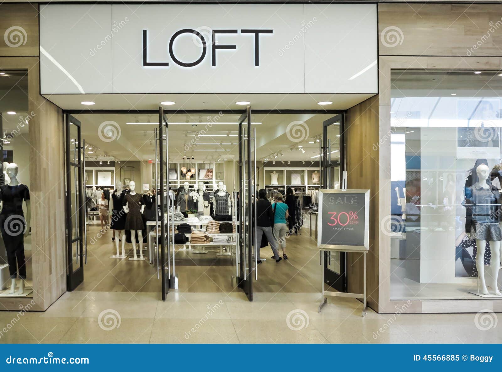 215 Loft Clothing Store Photos Free Royalty Free Stock Photos From Dreamstime [ 979 x 1300 Pixel ]
