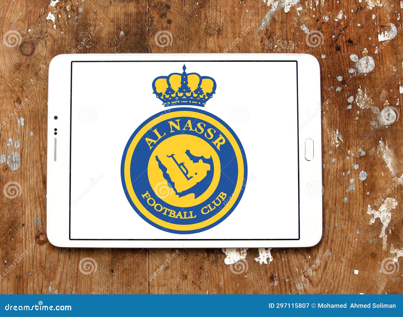 Al nassr saudi club logo editorial photography. Image of mobile - 297115807