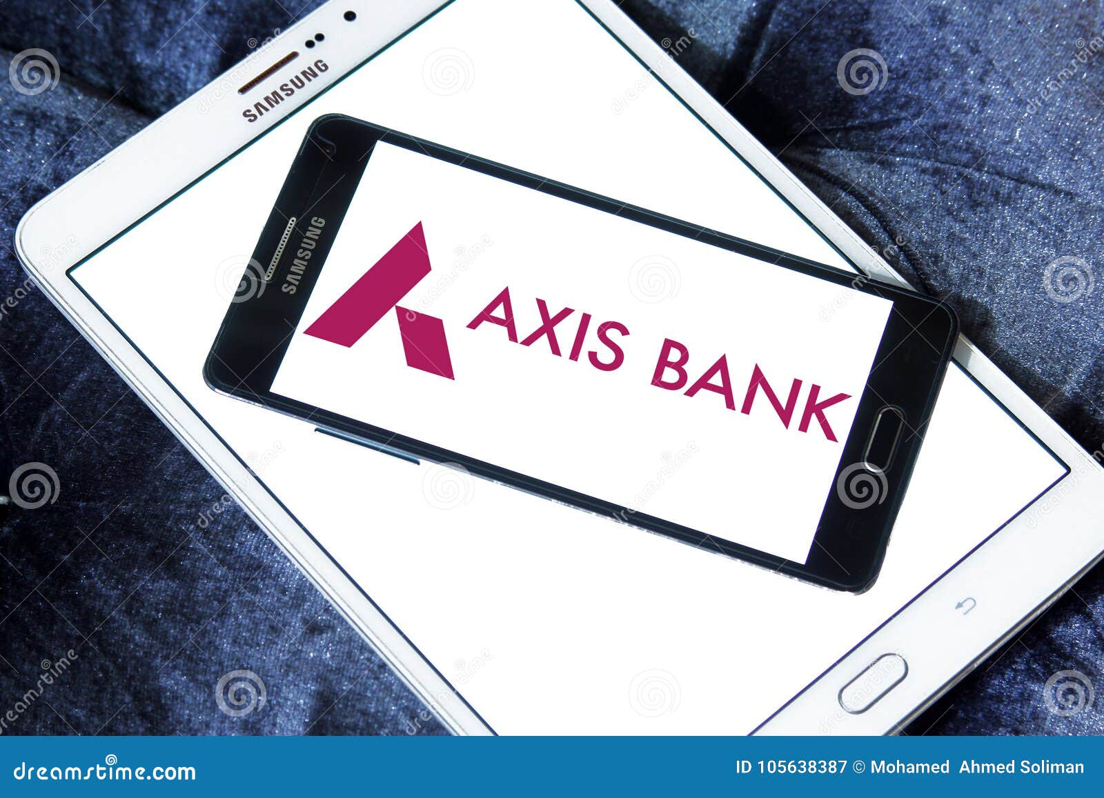 Axis Bank Logo Editorial Photography Image Of Banking 105638387