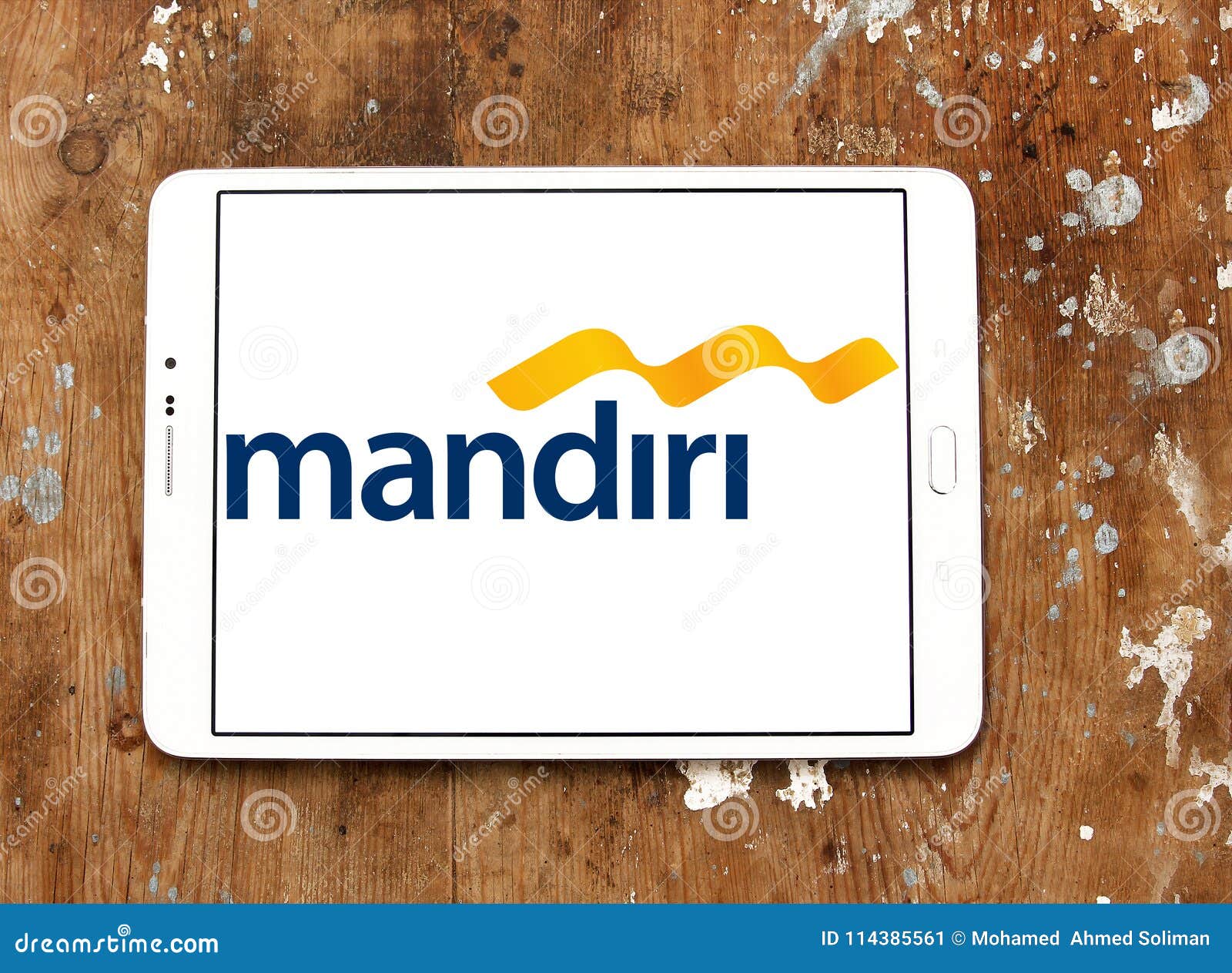 Bank Mandiri logo editorial photo. Image of indonesia - 114385561