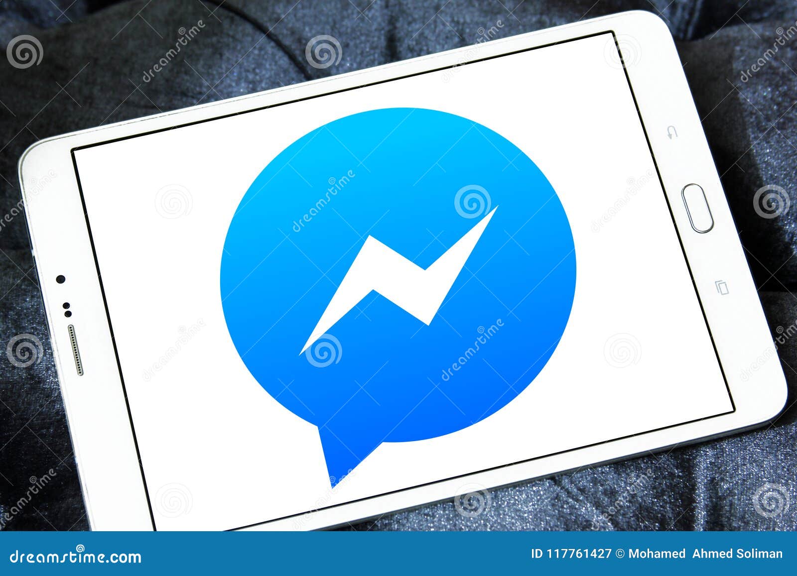 https www dreamstime com logo facebook messenger samsung tablet facebook messenger messaging app platform facebook messenger logo image117761427