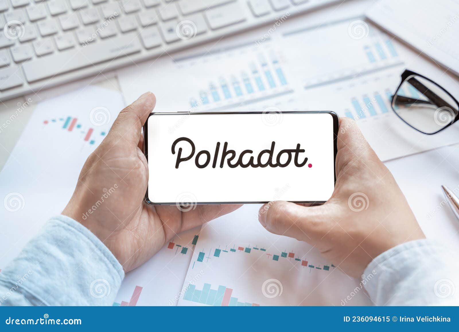 Logo of Polkadot Coin in Tablet. Cryptocurrency DOT Token ...