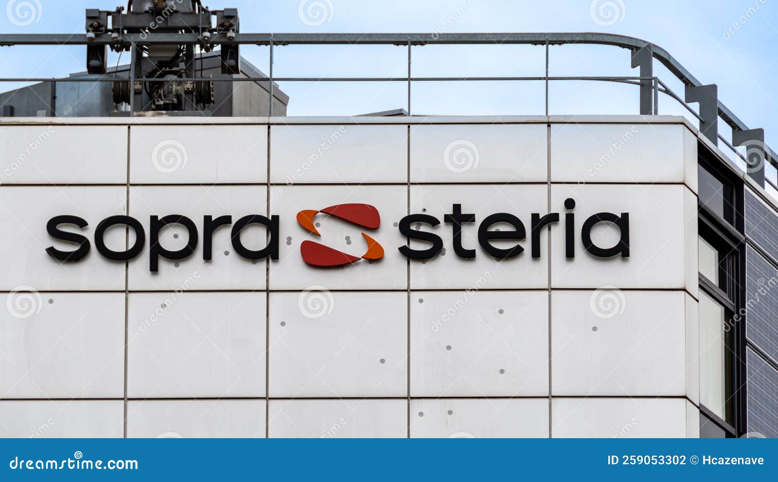 Sopra Steria Logo on Top of the Positive Energy Building of Sopra Steria, Meudon, France Editorial Photography - Image of corporation, development: 259053302