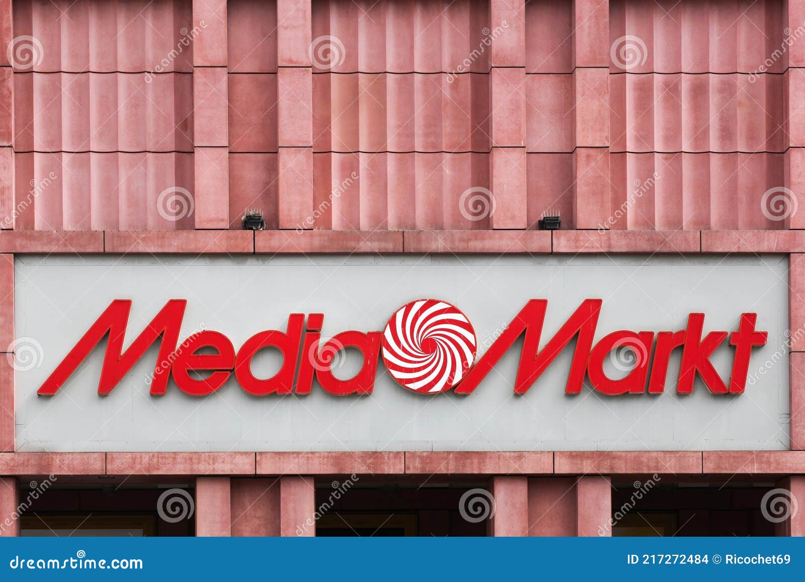 Media Markt abre consulta para agência de meios