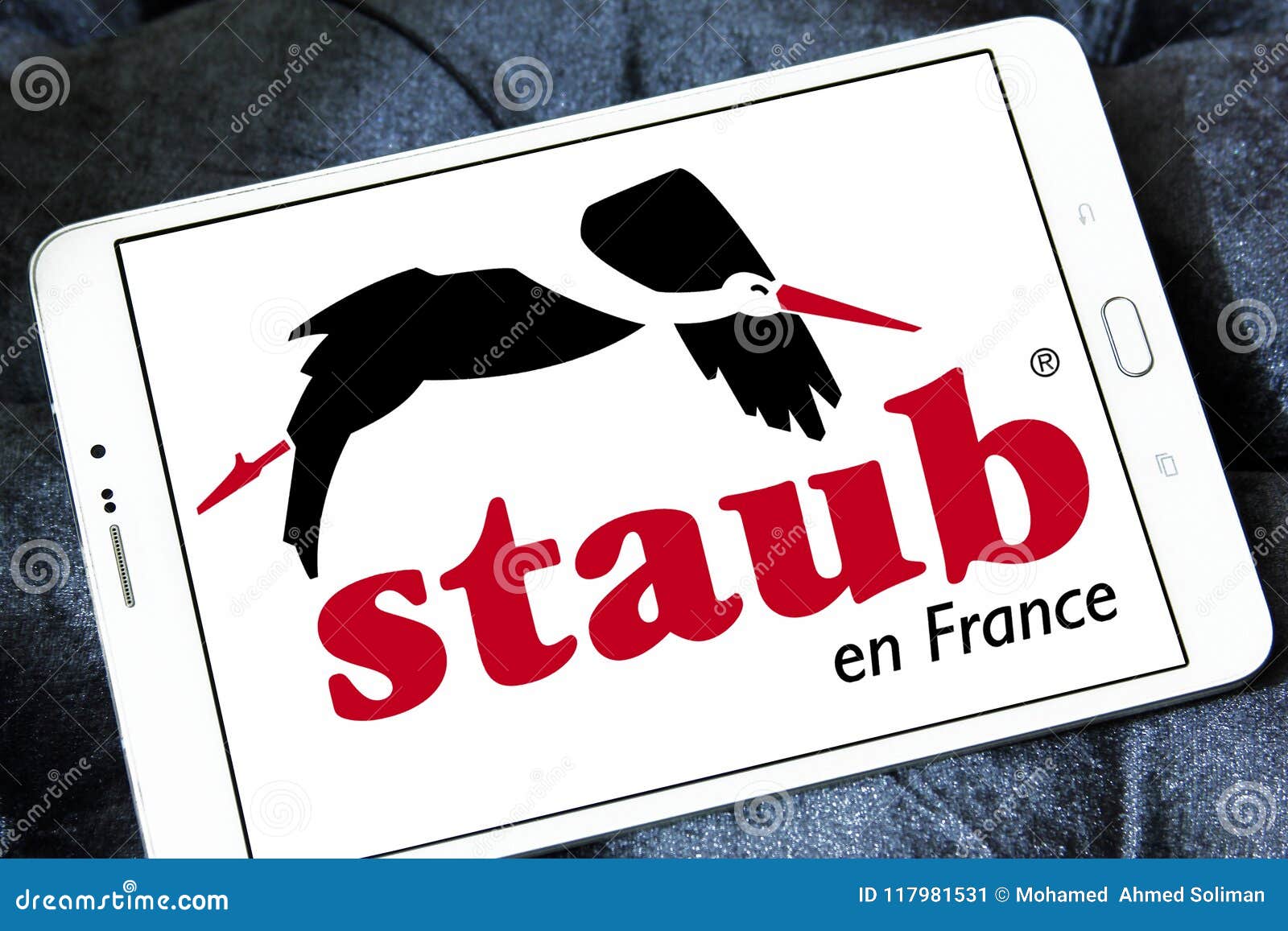 Logotipo Do Tipo Do Cookware De Staub Foto Editorial - Imagem de ...