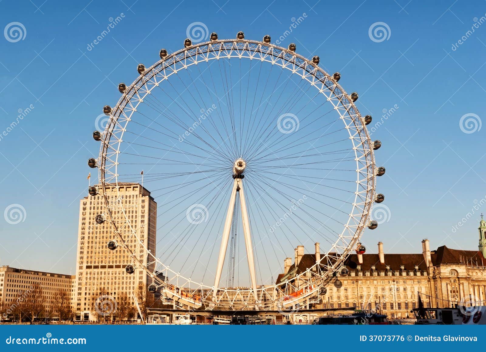 The Ferris wheel Golden Eye in London Stock Photo - Alamy