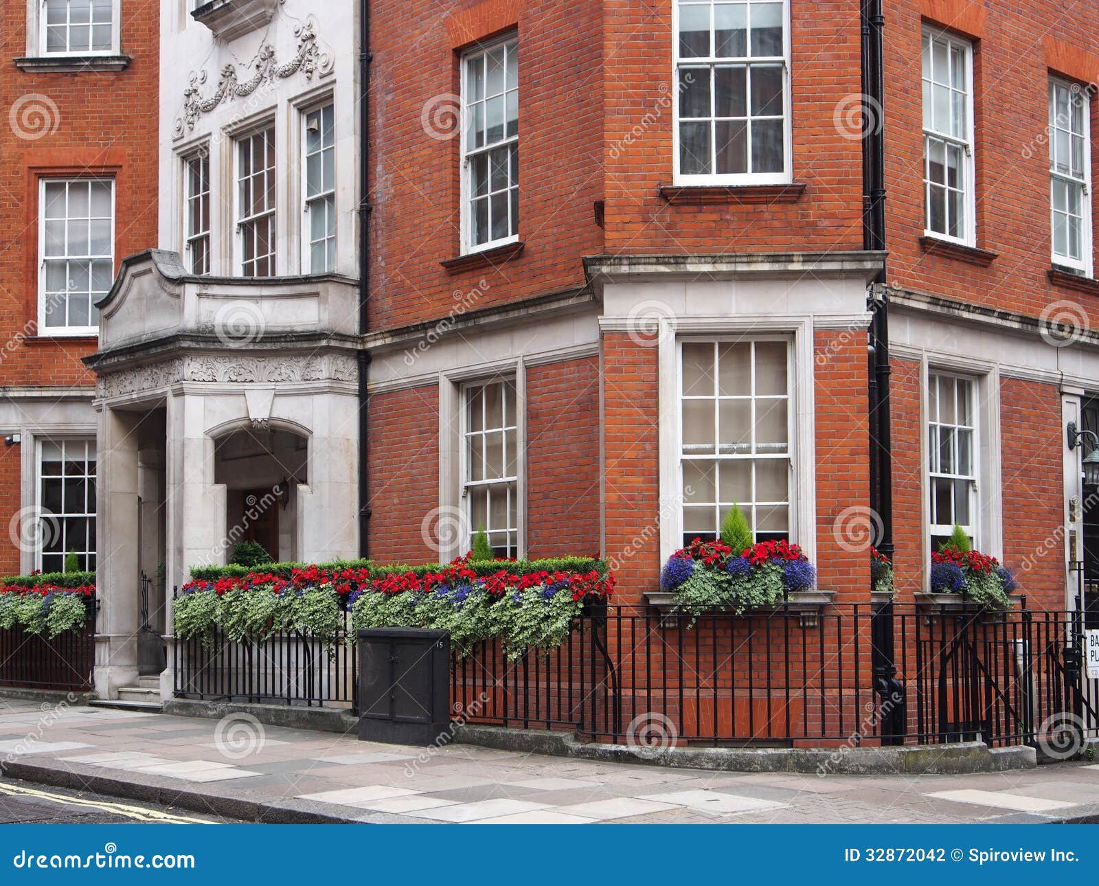 London, Mayfair townhouse stock photo. Image of home 32872042