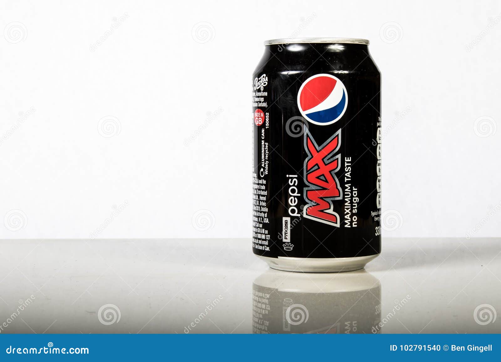 A Can Of Pepsi Max Against A White Background Editorial Image - Image ...