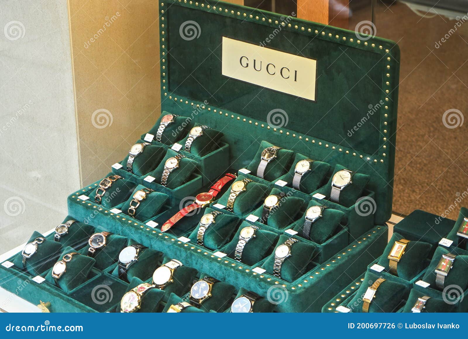 gucci united kingdom