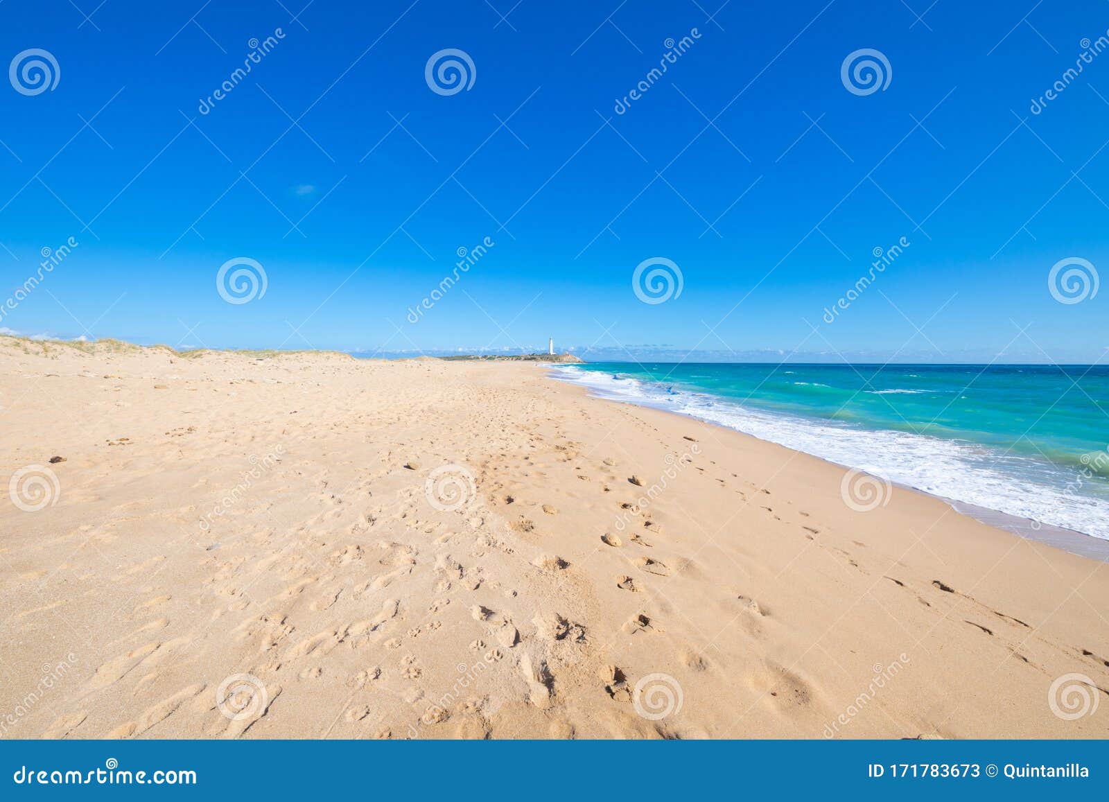 lonely beaches of zahora and trafalgar in cadiz