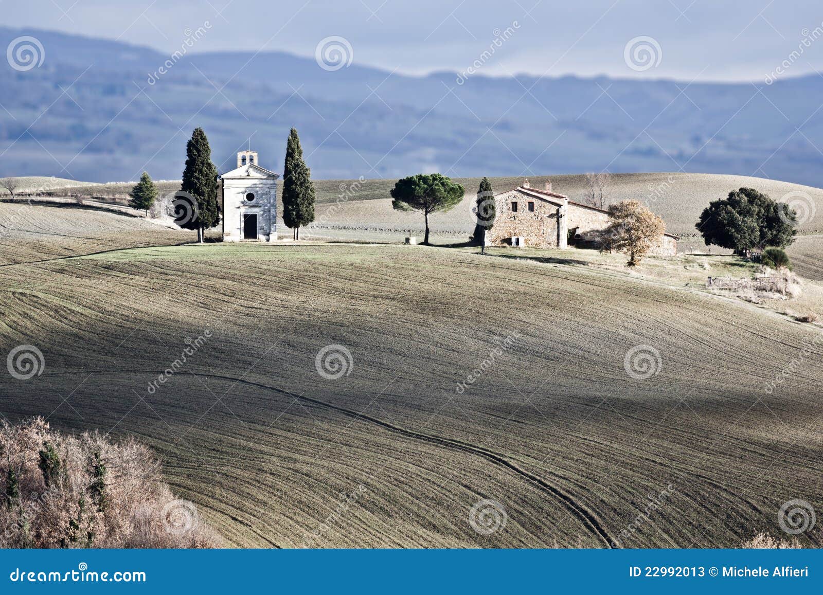 lonely church, val d 'orcia (italy).