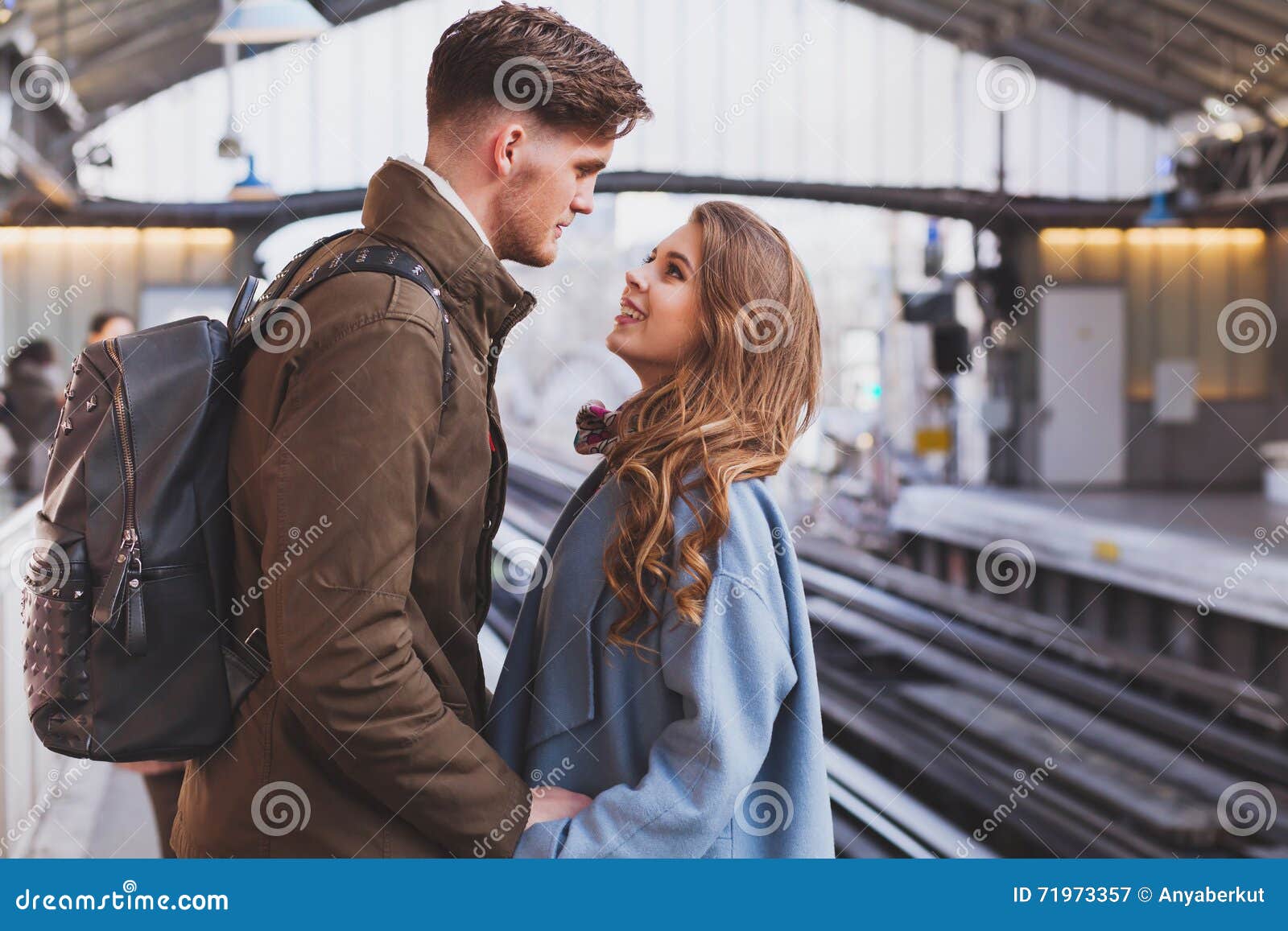 long distance relationship, couple at the train station
