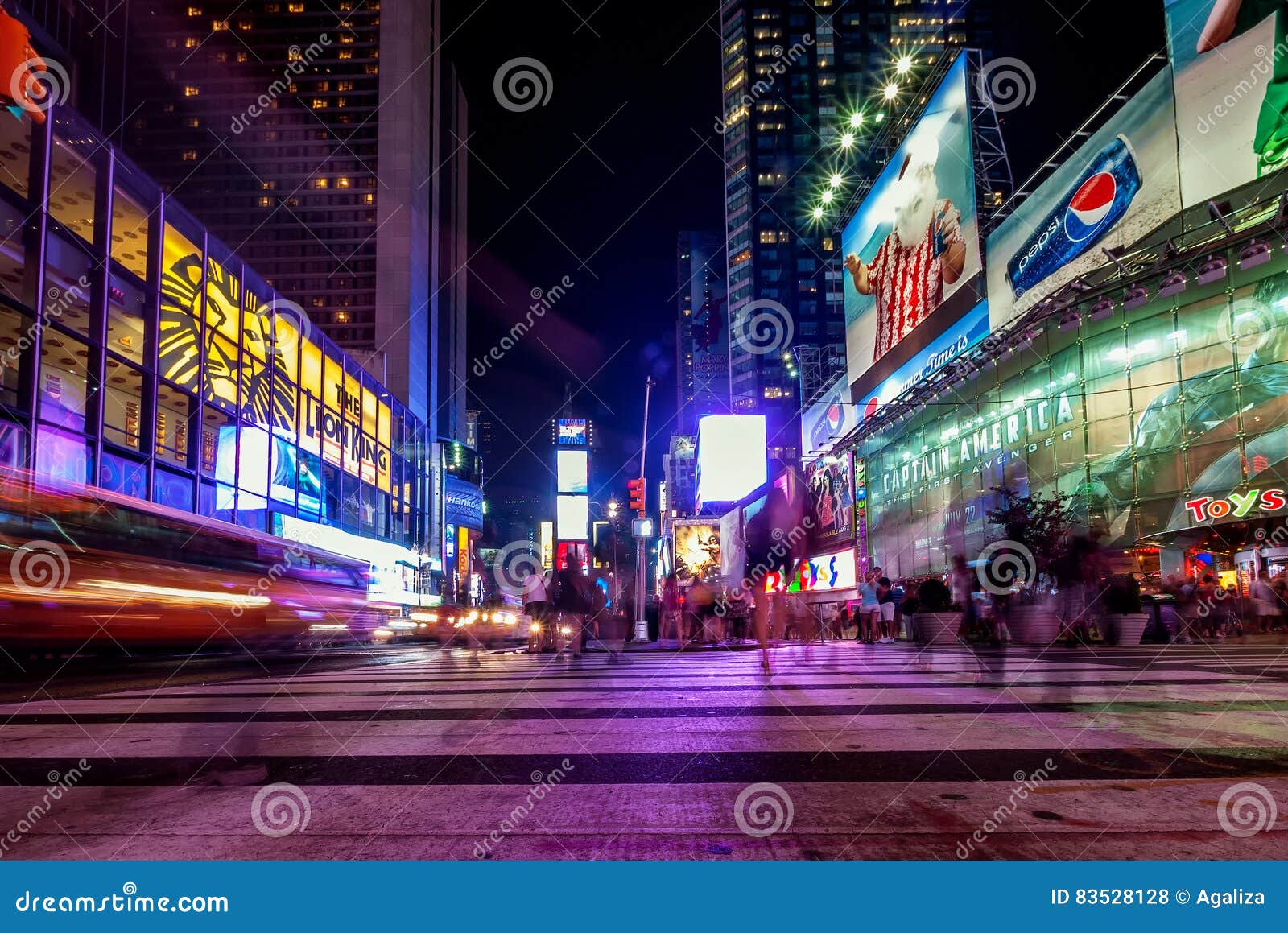Souvenir Vendor in New York City, Times Square, NYC, USA Editorial Stock  Image - Image of americans, sellers: 90071234