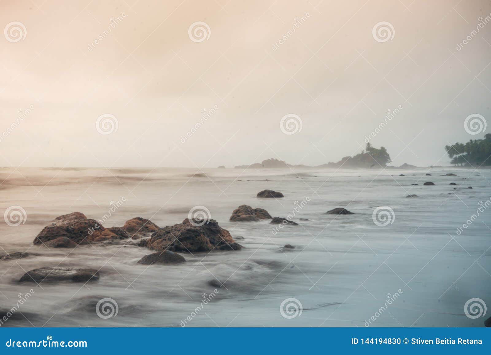 long exposure of sea waves