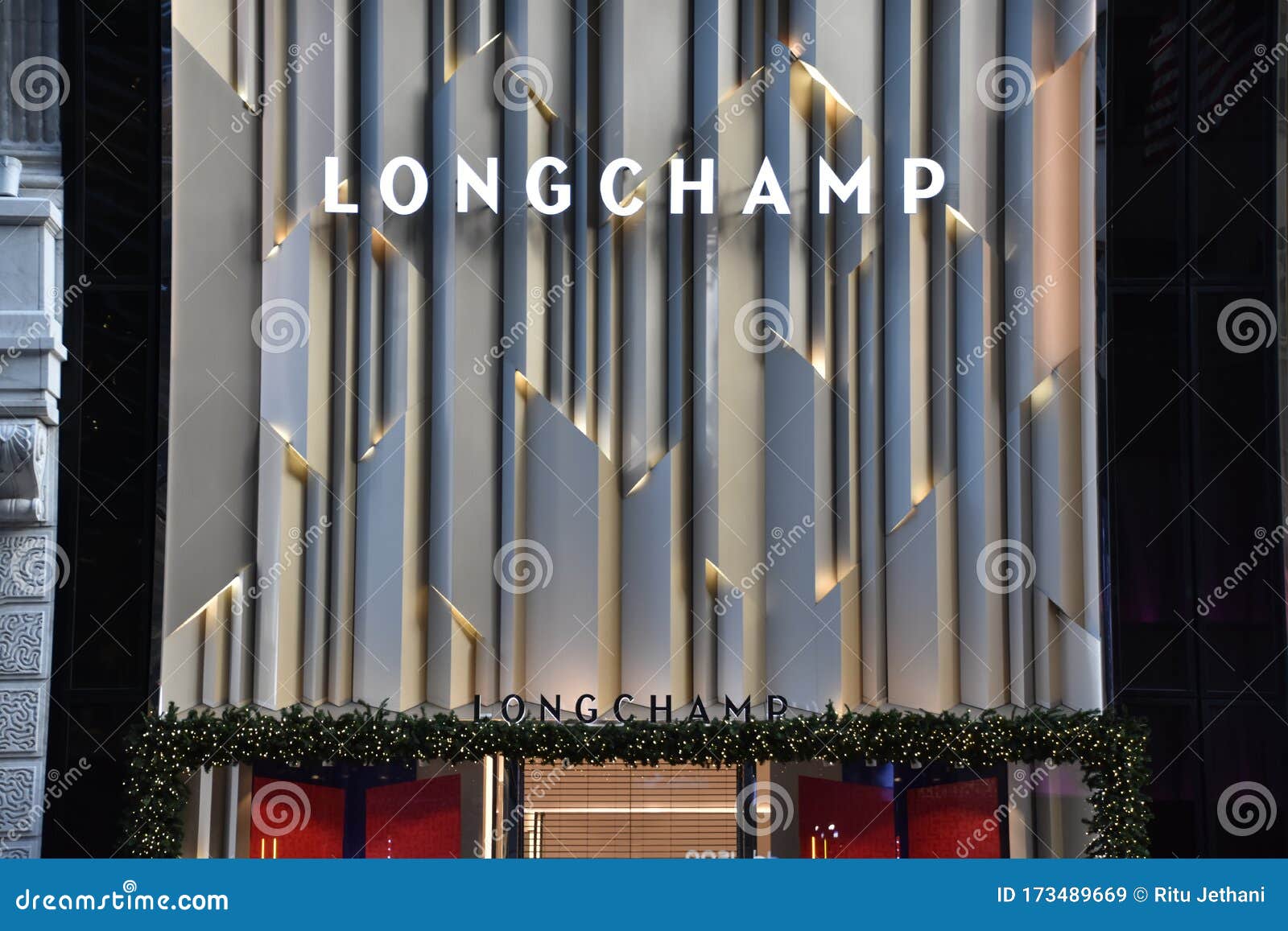 longchamp fifth avenue nyc