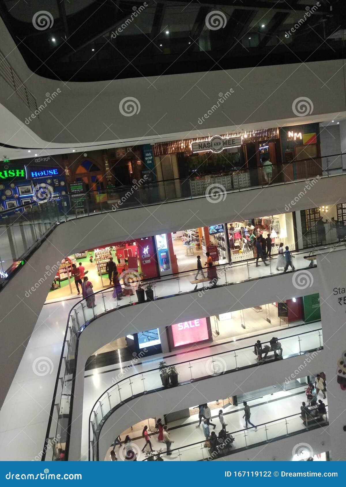 Look Of The Phoenix Mall From The Top Floor 图库摄影片 图片包括有天堂般 他的