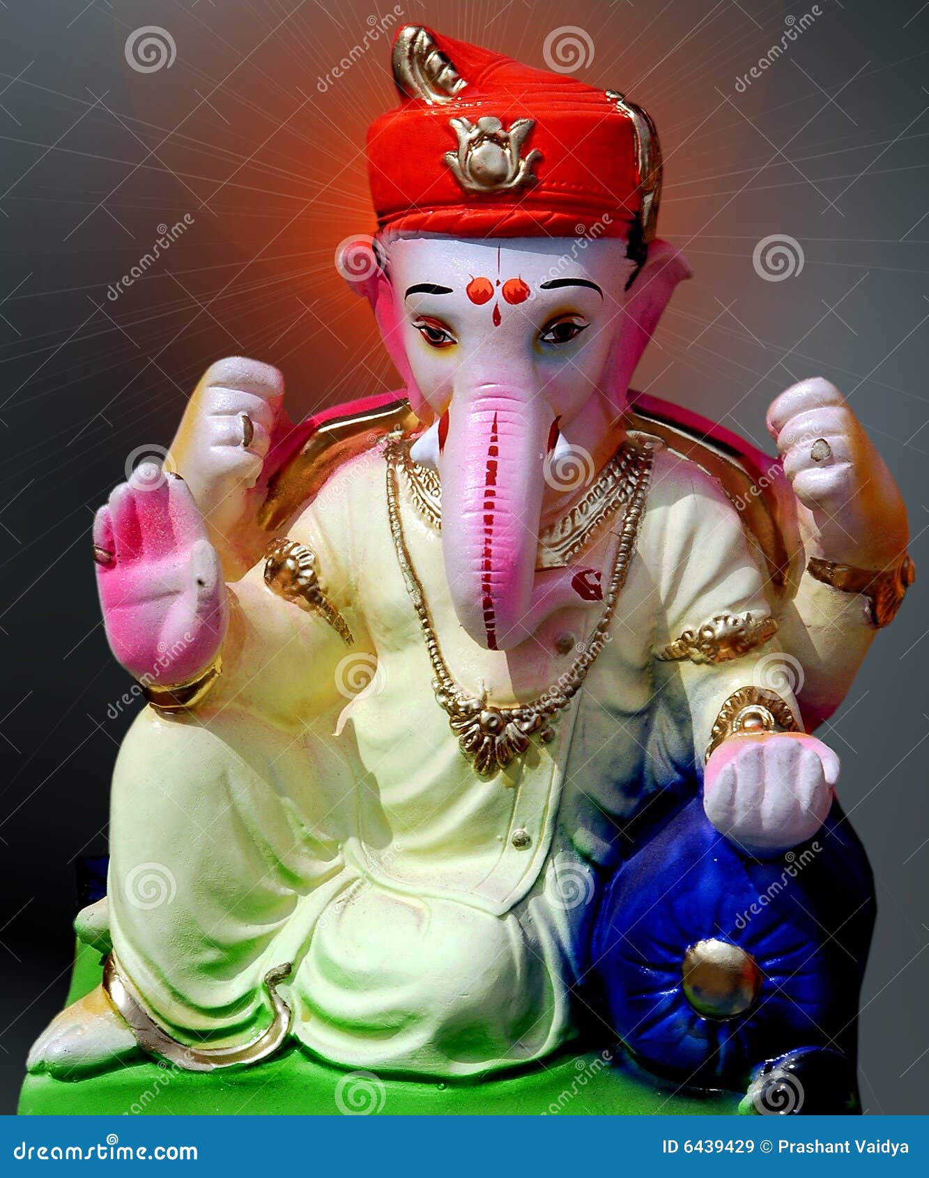 Lord Ganesha With Puneri Turban Royalty Free Stock Images - Image: 6439429